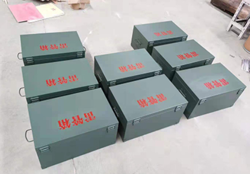 台儿庄炸药箱和雷管箱一般是怎么存放的？